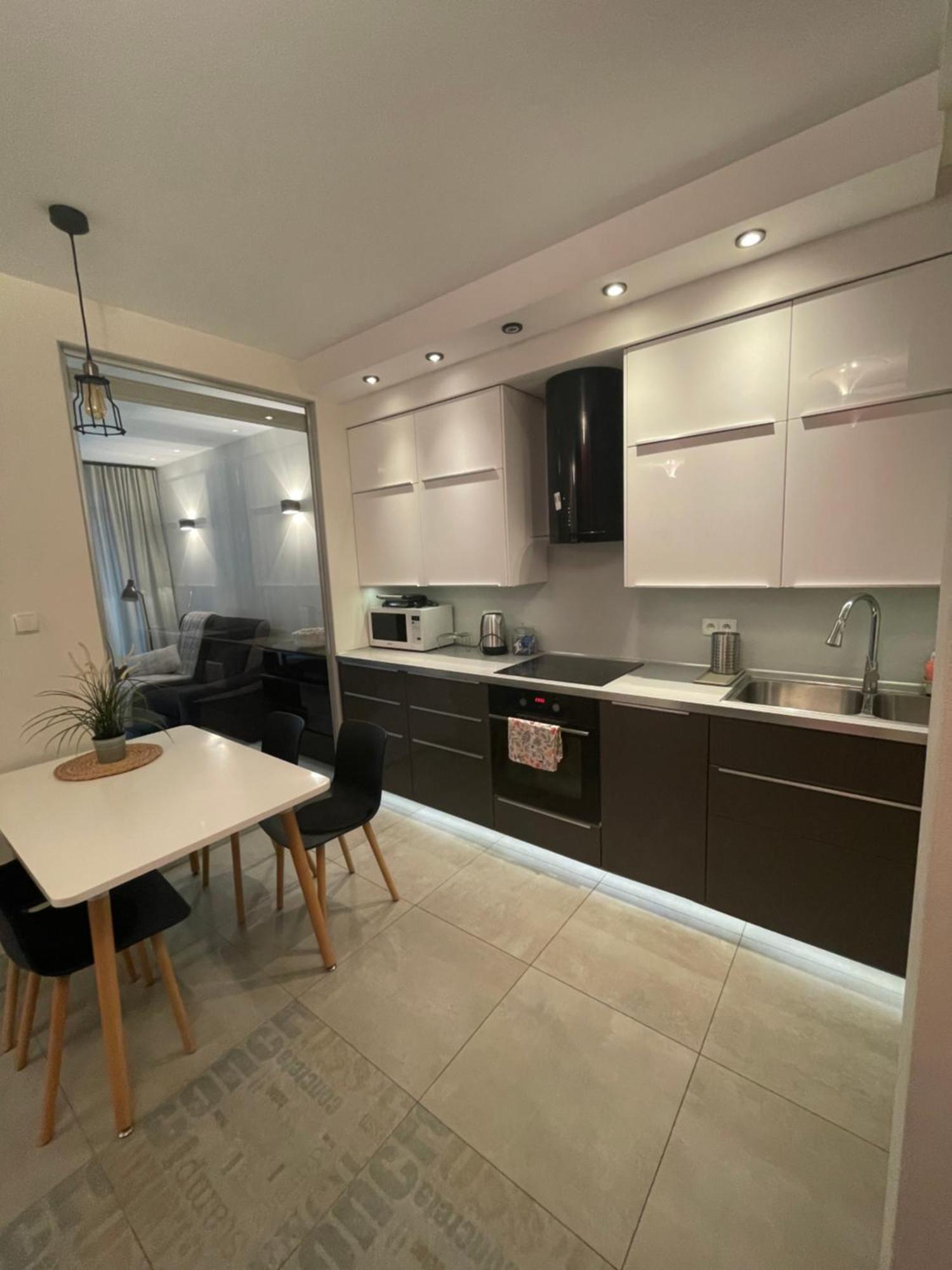 Apartment Boznicza Modern Apartment, Self Check-in 24h, Free Parking Poznan